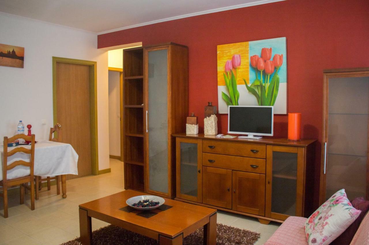 Apartamento Sandra ปอนตาเดลกาดา ภายนอก รูปภาพ