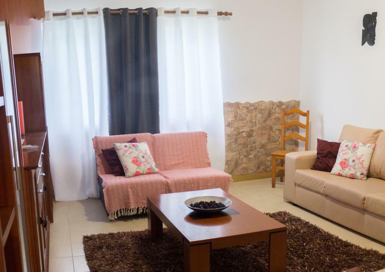 Apartamento Sandra ปอนตาเดลกาดา ภายนอก รูปภาพ